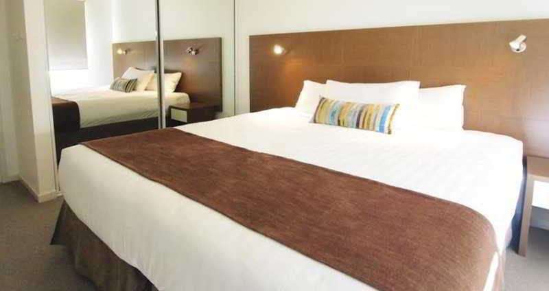 קלונדרה Oaks Sunshine Coast Oasis Resort מראה חיצוני תמונה